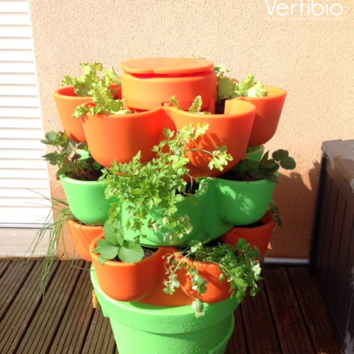 Jardin_composteur_permaculture_recyclage_fleur_decoration